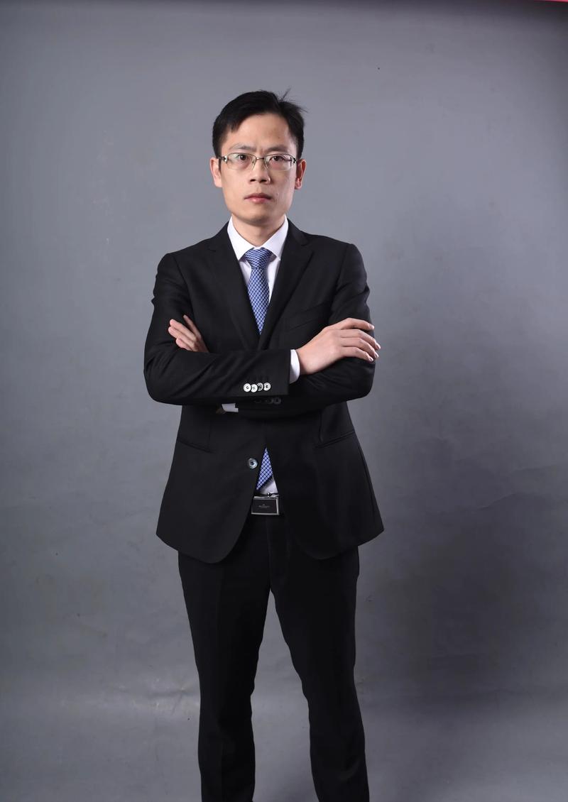 黄启仲 视觉与舞美负责人